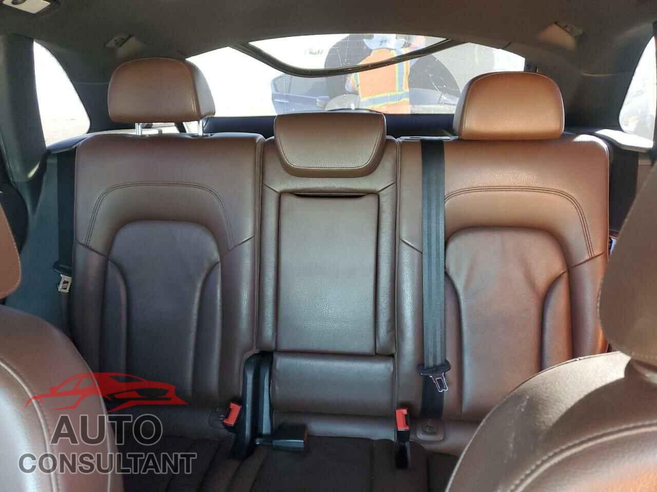 AUDI Q5 2017 - WA1D7AFP2HA098004