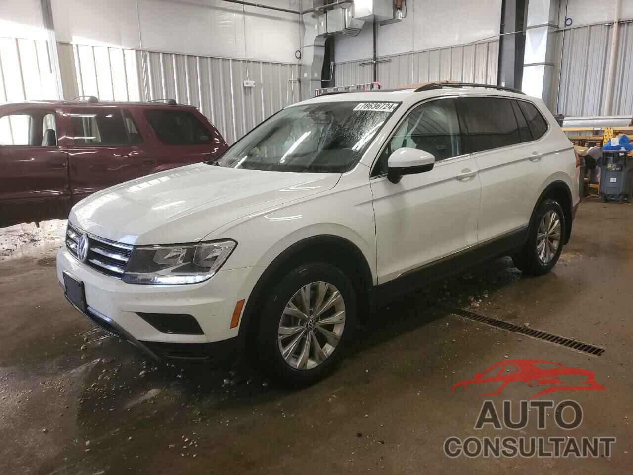 VOLKSWAGEN TIGUAN 2018 - 3VV2B7AX2JM120485