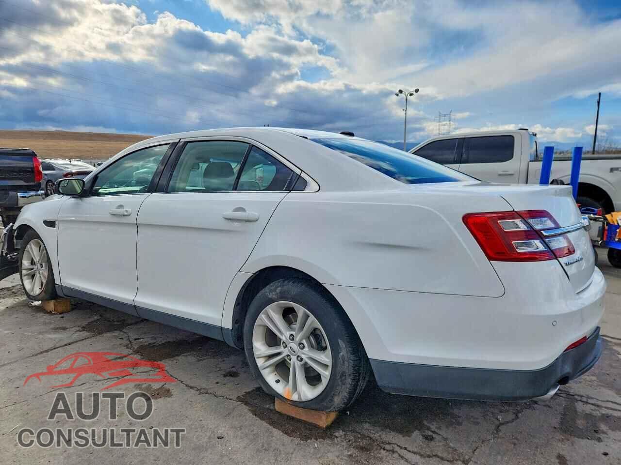 FORD TAURUS 2015 - 1FAHP2E86FG192331