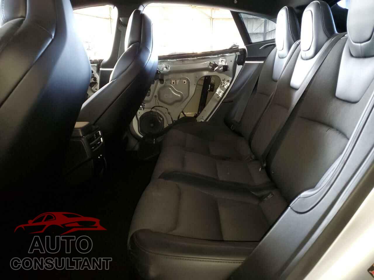 TESLA MODEL S 2018 - 5YJSA1E28JF246349