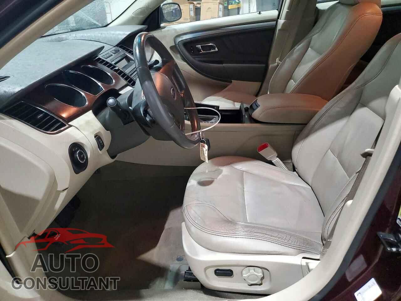 FORD TAURUS 2011 - 1FAHP2EW2BG107137