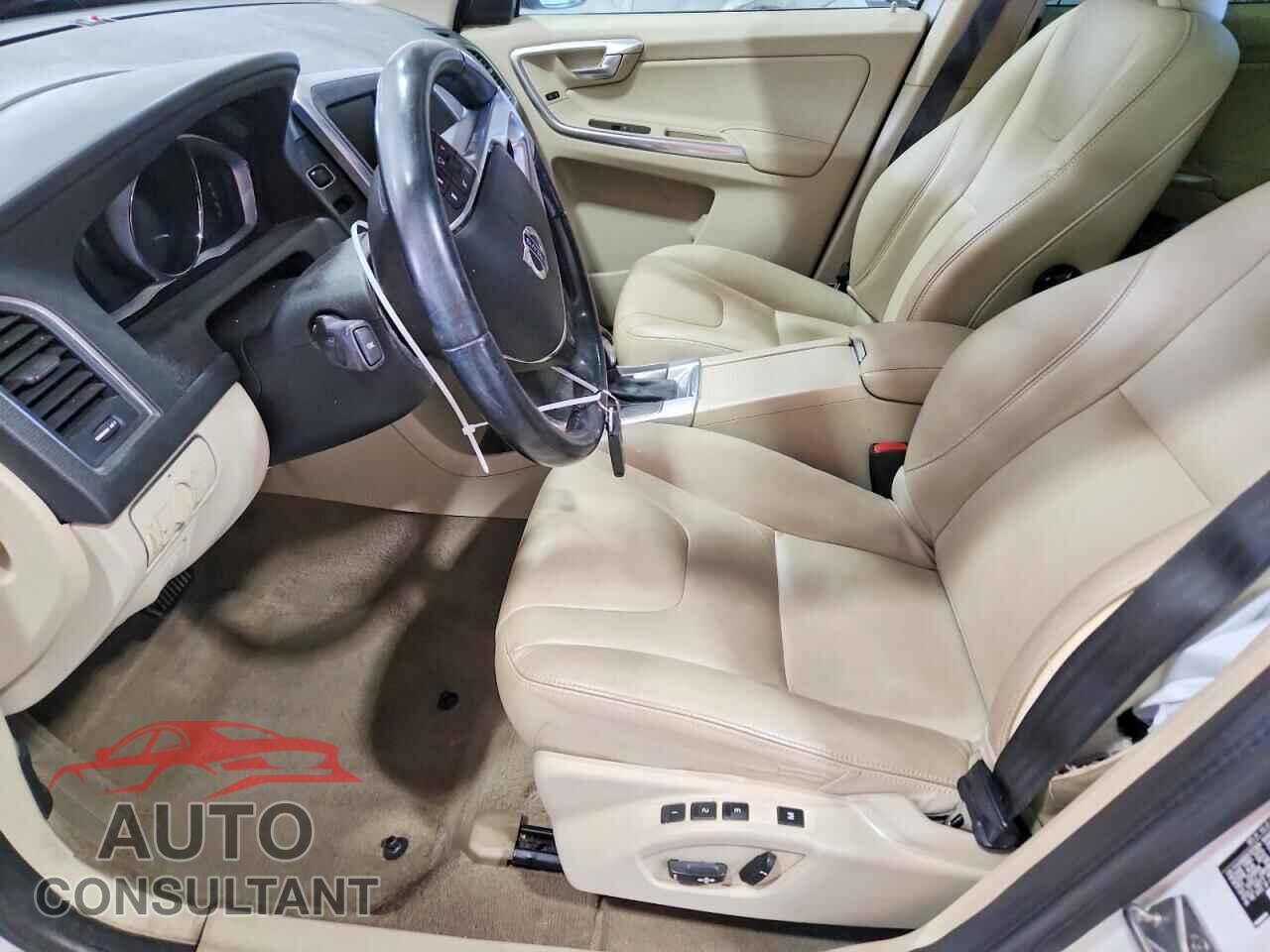 VOLVO XC60 2015 - YV440MDB3F2579094