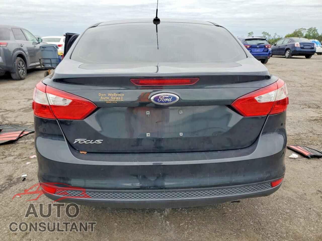 FORD FOCUS 2014 - 1FADP3E24EL395045