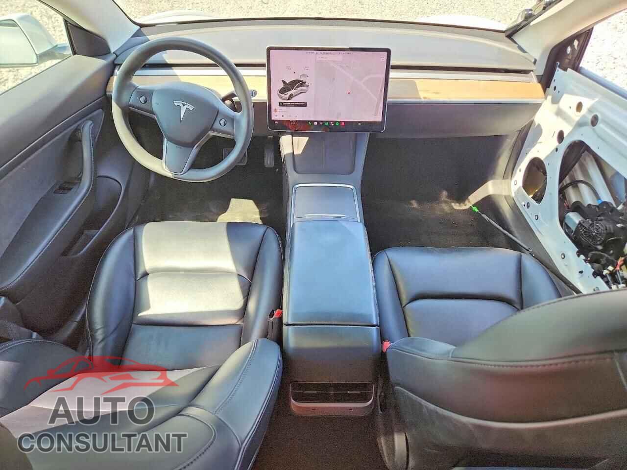 TESLA MODEL 3 2021 - 5YJ3E1EA0MF859876