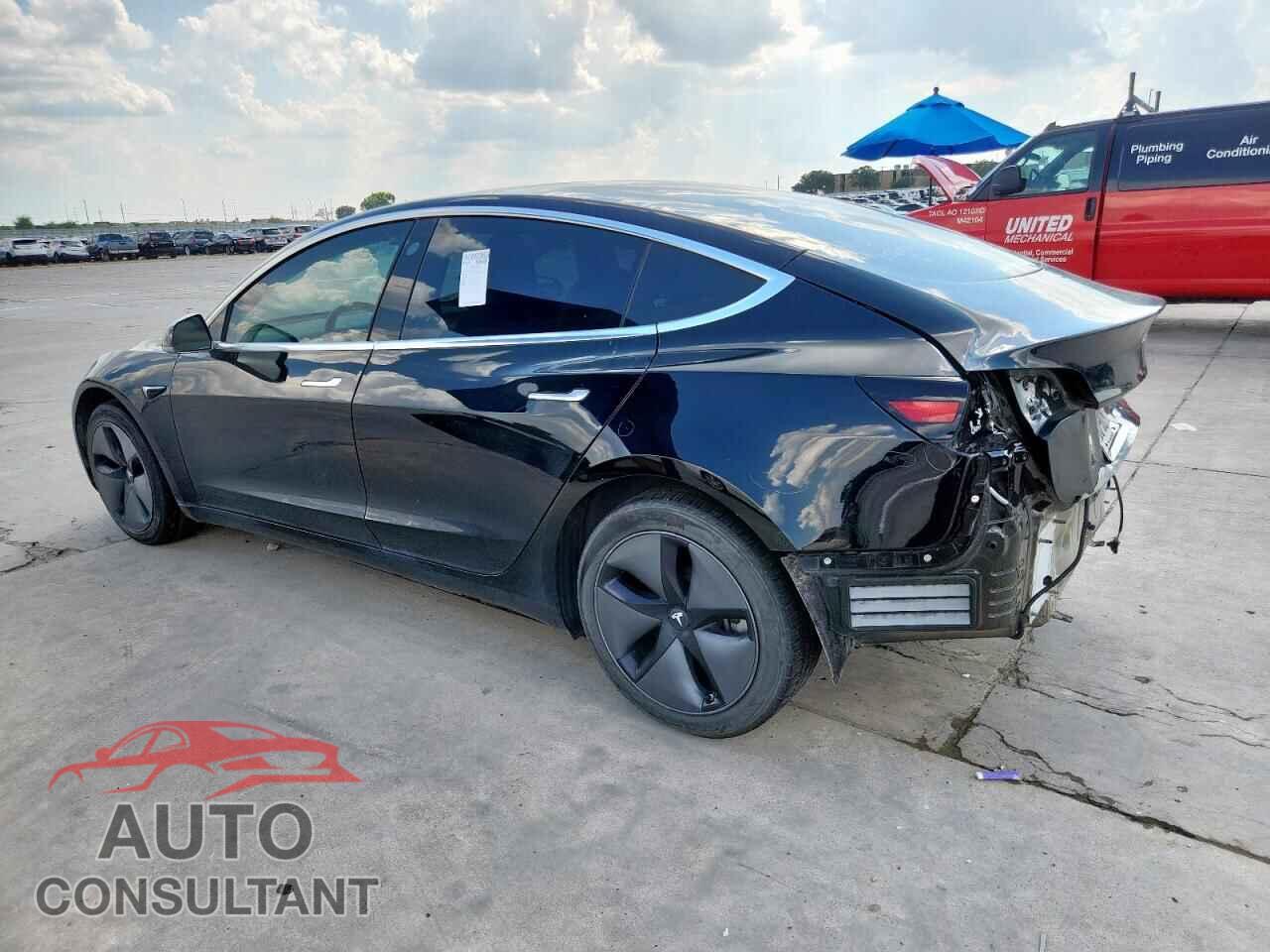 TESLA MODEL 3 2018 - 5YJ3E1EA1JF156475
