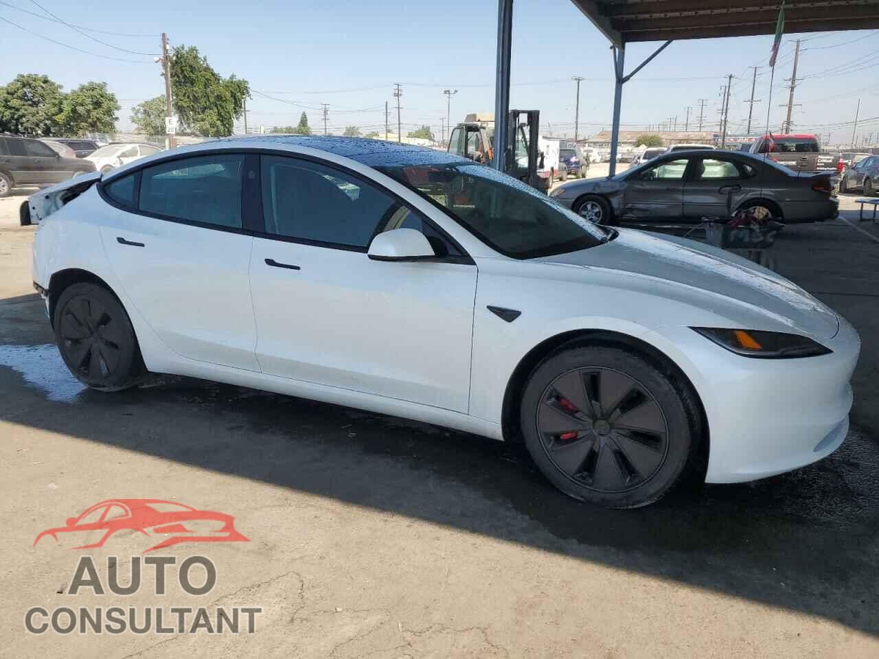 TESLA MODEL 3 2024 - 5YJ3E1EA7RF738124