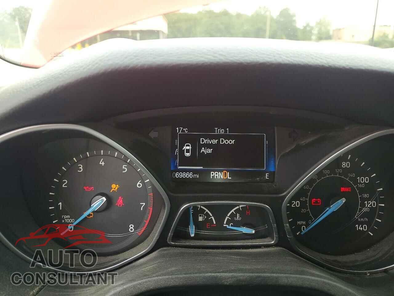 FORD FOCUS 2017 - 1FADP3F29HL276197