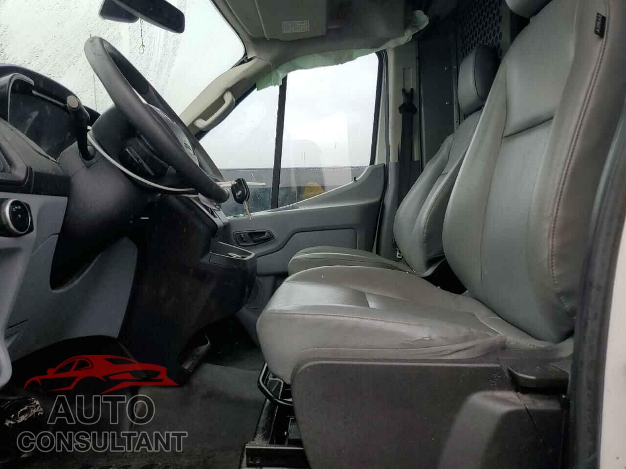 FORD TRANSIT 2017 - 1FTYR2XM0HKA03493