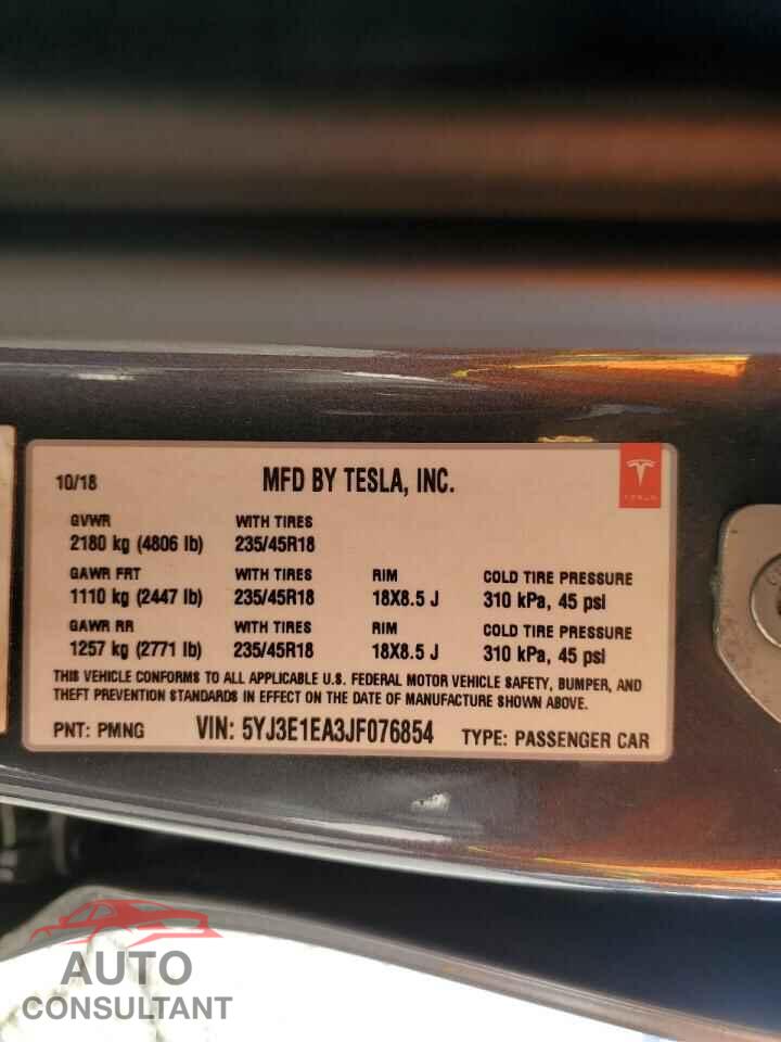 TESLA MODEL 3 2018 - 5YJ3E1EA3JF076854
