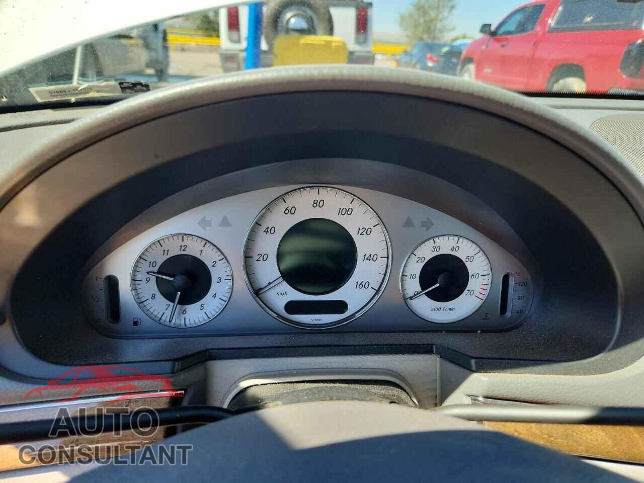 MERCEDES-BENZ E-CLASS 2009 - WDBUF87X89B399161