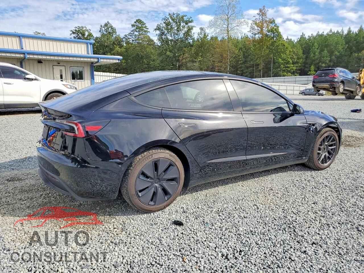 TESLA MODEL 3 2026 - 5YJ3E1EB3TF177503