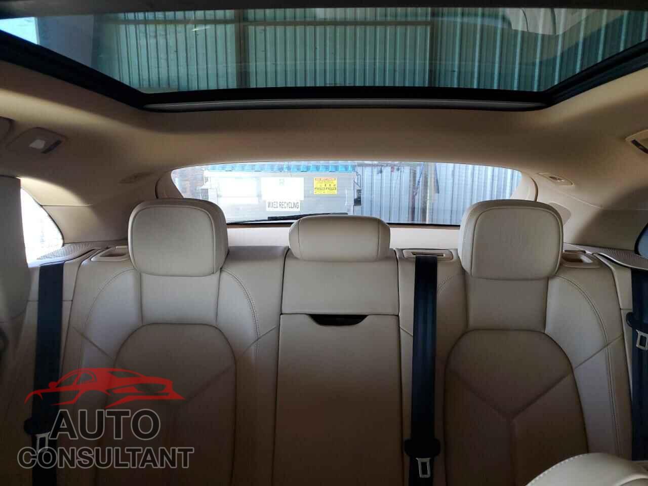 PORSCHE MACAN 2016 - WP1AB2A58GLB56928