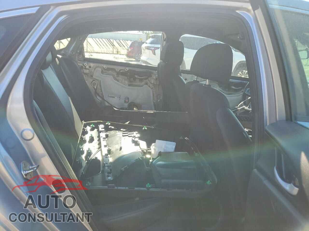 HONDA CIVIC 2019 - 2HGFC2F84KH556029