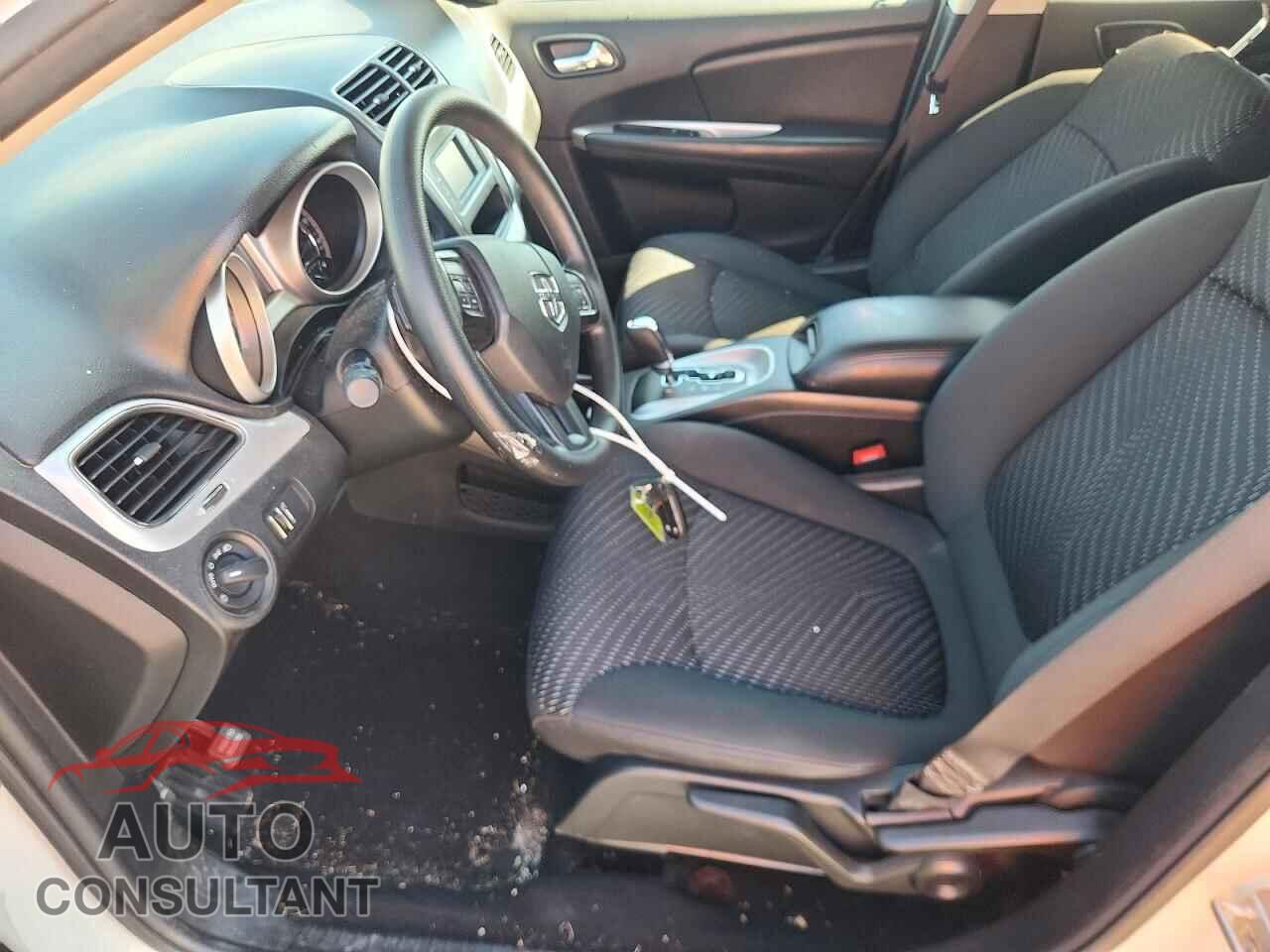 DODGE JOURNEY 2017 - 3C4PDCAB4HT696882