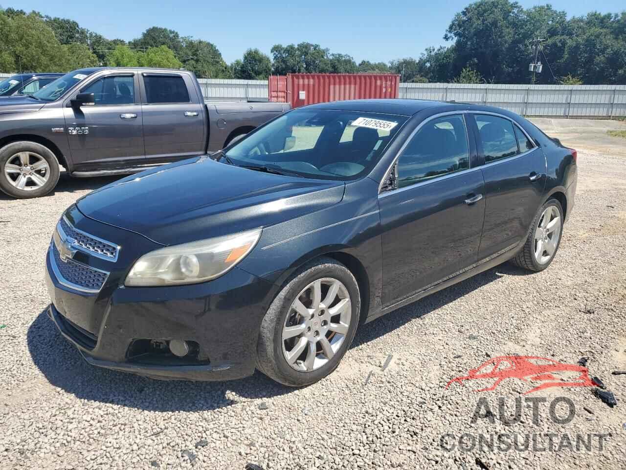CHEVROLET MALIBU 2013 - 1G11J5SX8DF208681
