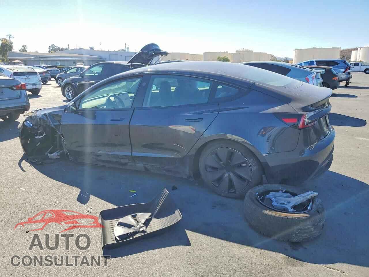 TESLA MODEL 3 2026 - 5YJ3E1EA5TF160886