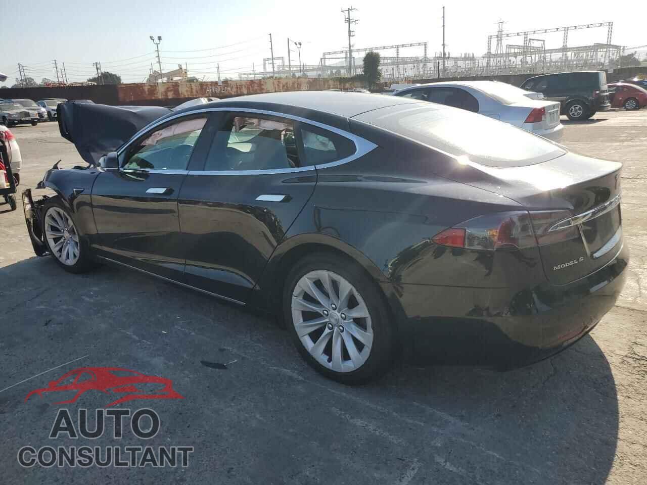 TESLA MODEL S 2018 - 5YJSA1E28JF258582