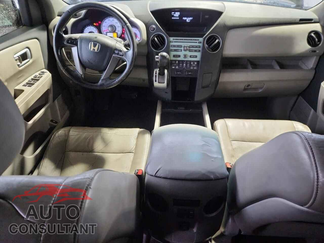 HONDA PILOT 2011 - 5FNYF3H59BB001932
