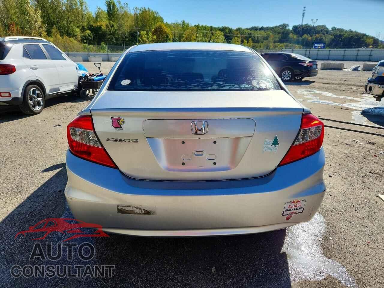 HONDA CIVIC 2012 - 2HGFB2F56CH311923