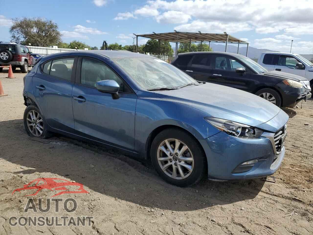 MAZDA 3 2017 - 3MZBN1K77HM114108