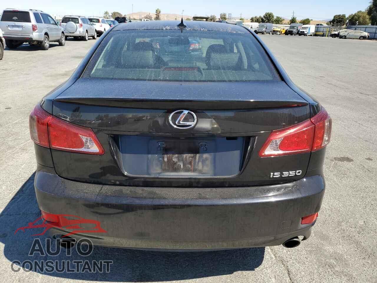 LEXUS IS 2012 - JTHBE5C25C5028533