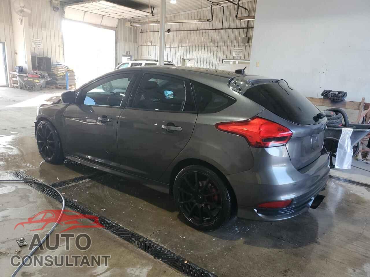 FORD FOCUS 2015 - 1FADP3L97FL328070