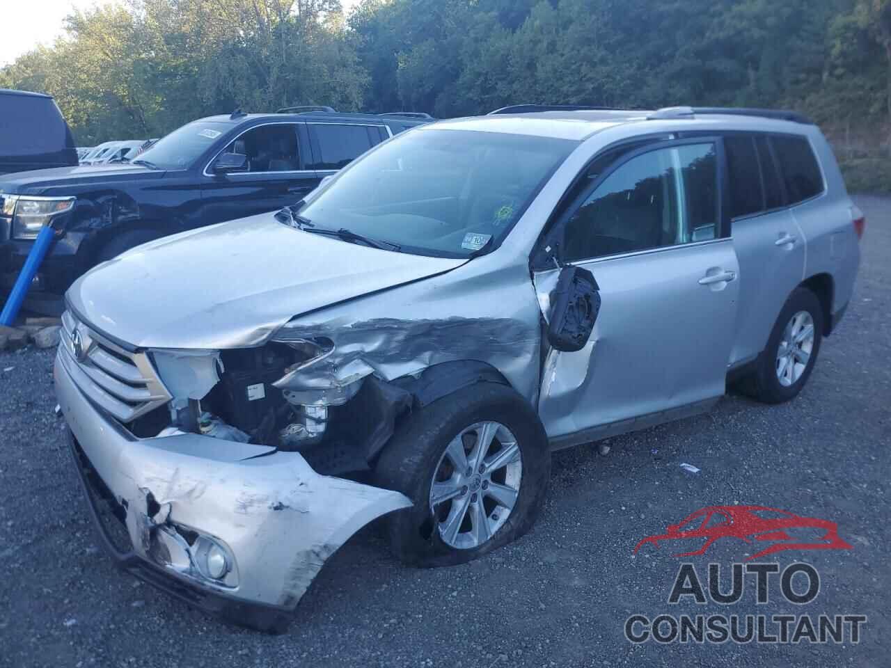 TOYOTA HIGHLANDER 2013 - 5TDBK3EH4DS255708