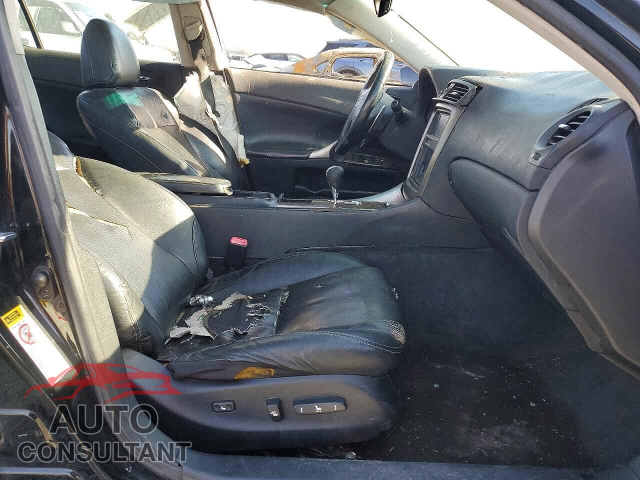 LEXUS IS 2009 - JTHBK262295103703