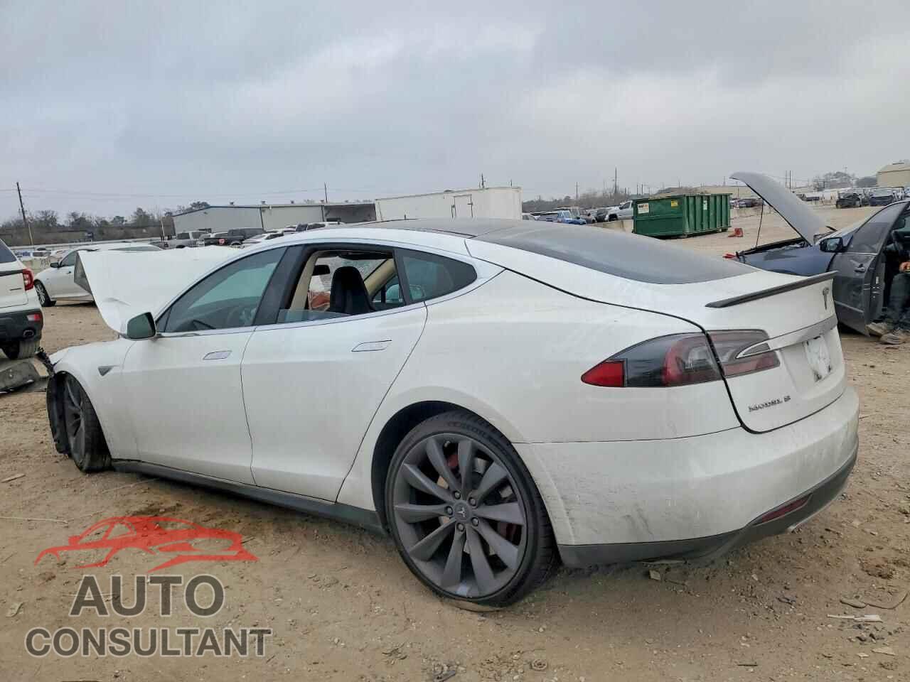TESLA MODEL S 2013 - 5YJSA1CP7DFP08029