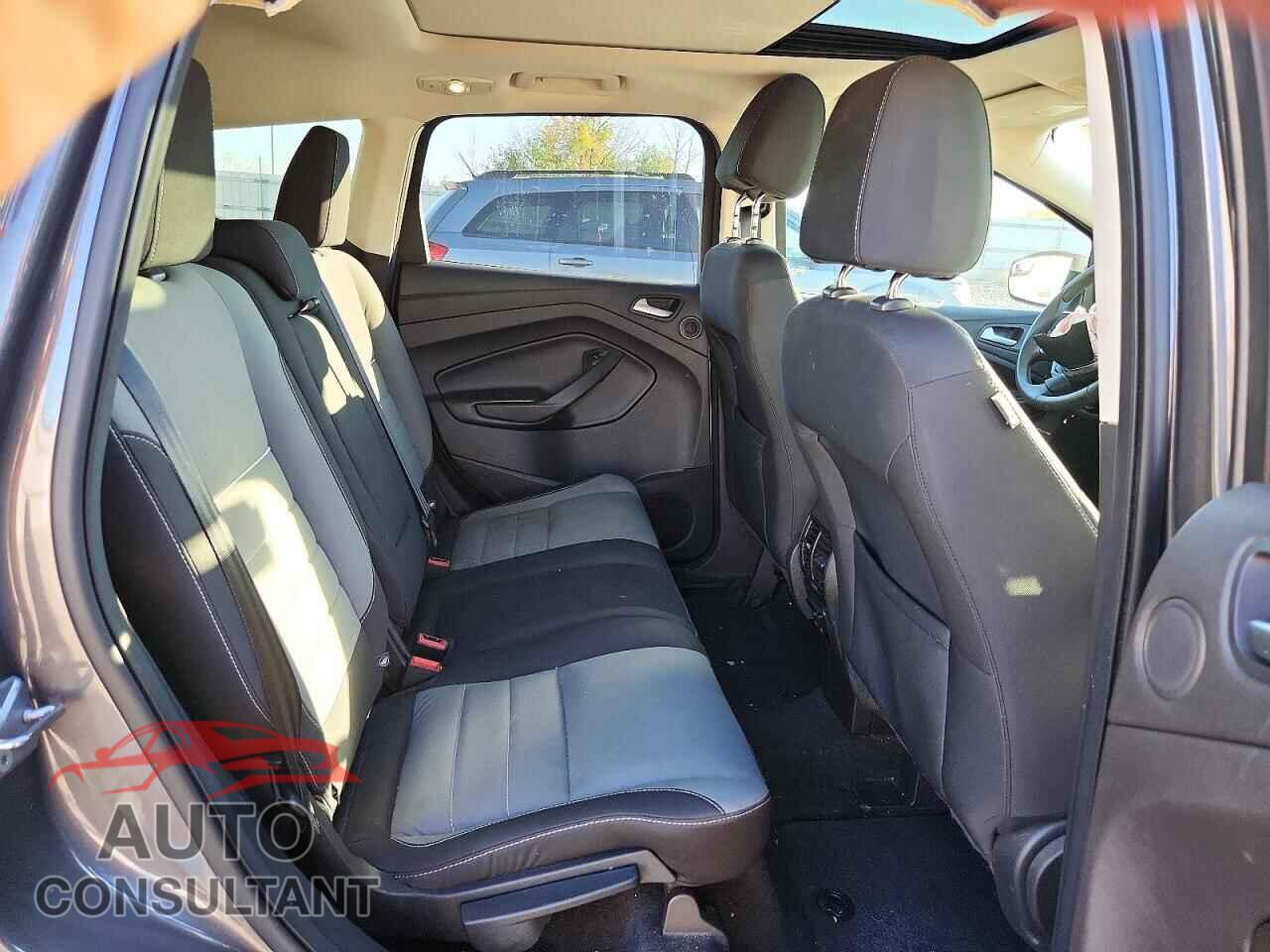 FORD ESCAPE 2013 - 1FMCU9G9XDUA98457