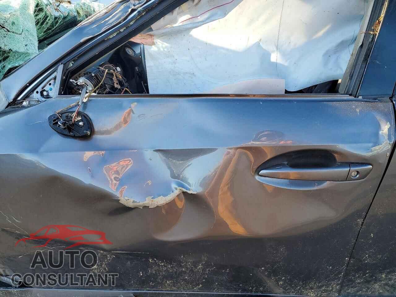 LEXUS IS 2015 - JTHCF1D22F5027790
