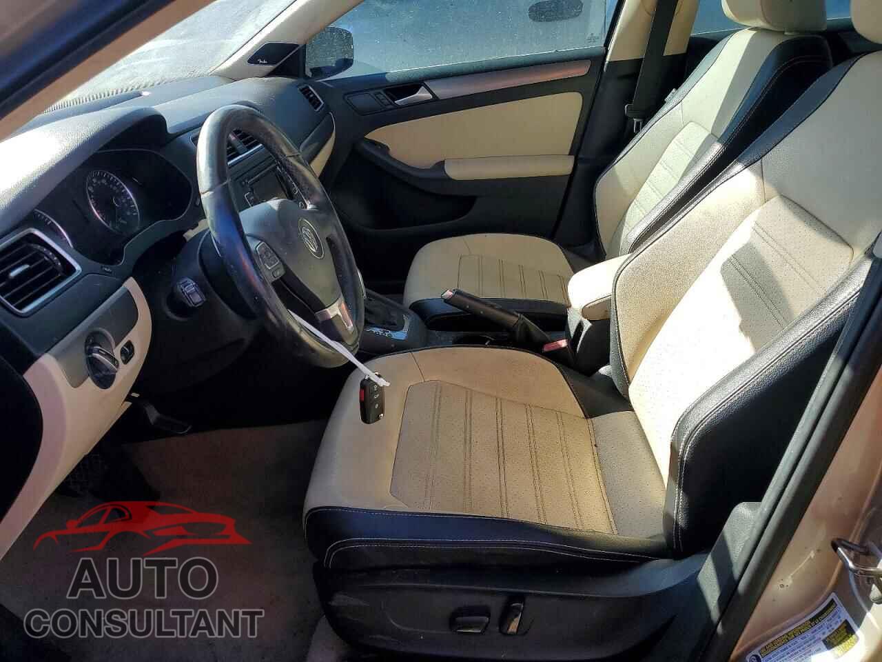 VOLKSWAGEN JETTA 2014 - 3VWL07AJ4EM236357