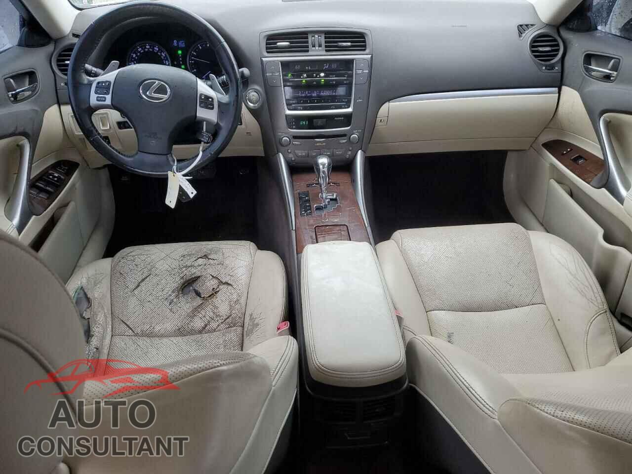 LEXUS IS 2011 - JTHBF5C22B5142176