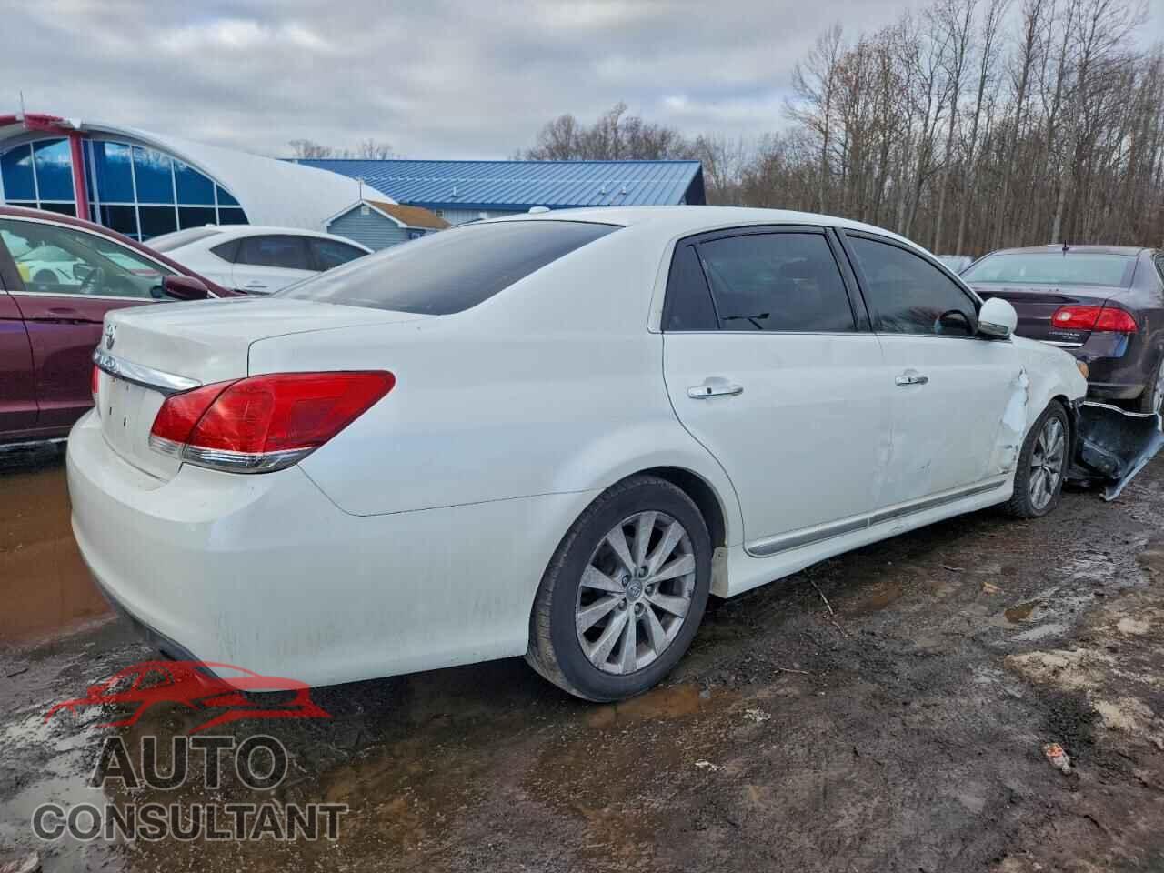 TOYOTA AVALON 2011 - 4T1BK3DB8BU388375