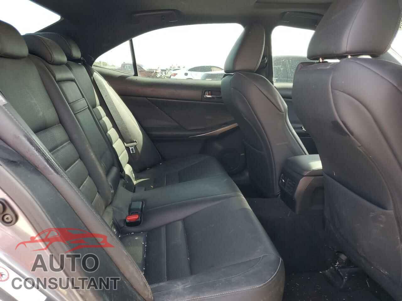 LEXUS IS 2016 - JTHBA1D28G5003375