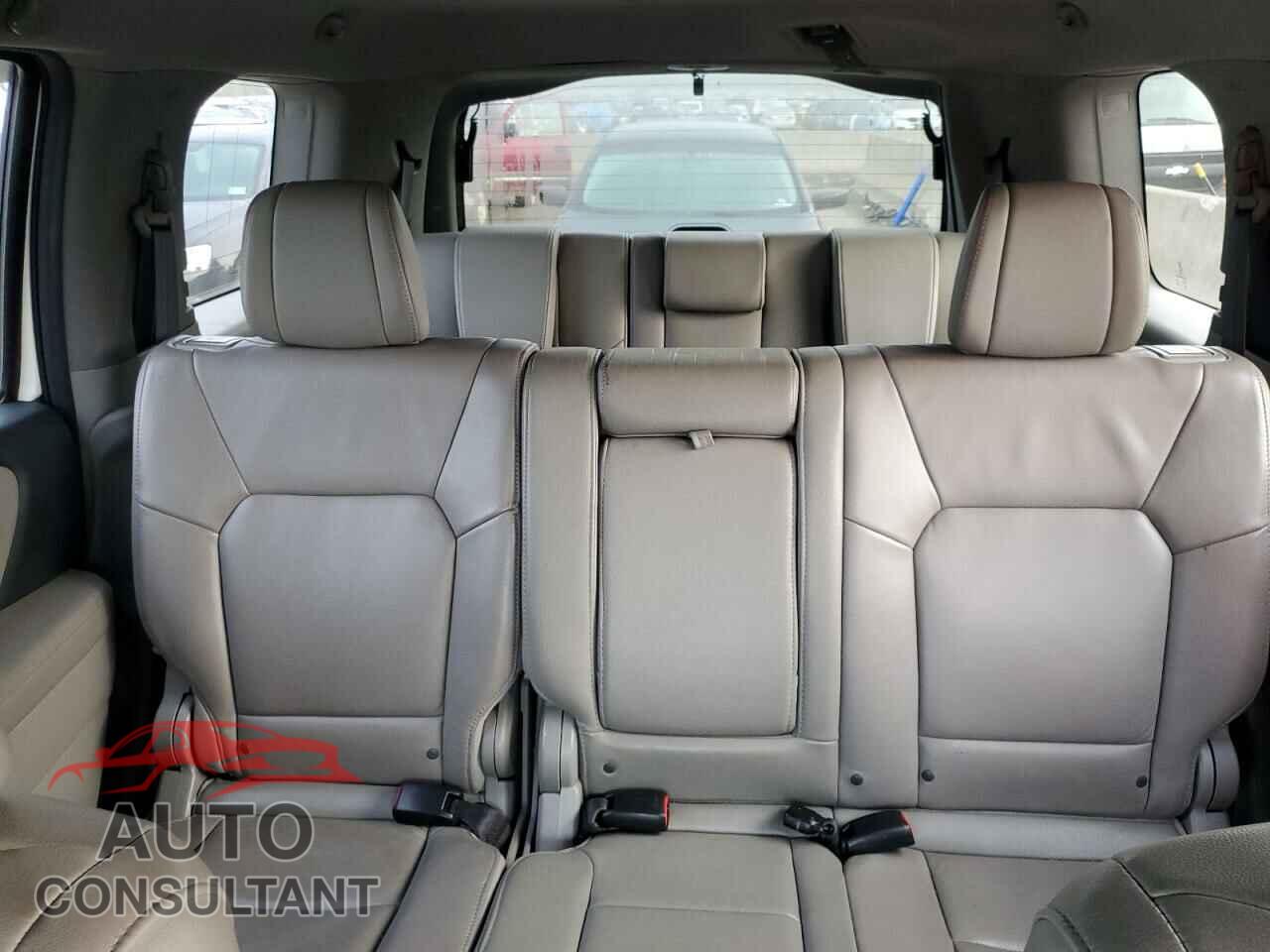 HONDA PILOT 2013 - 5FNYF4H56DB083031