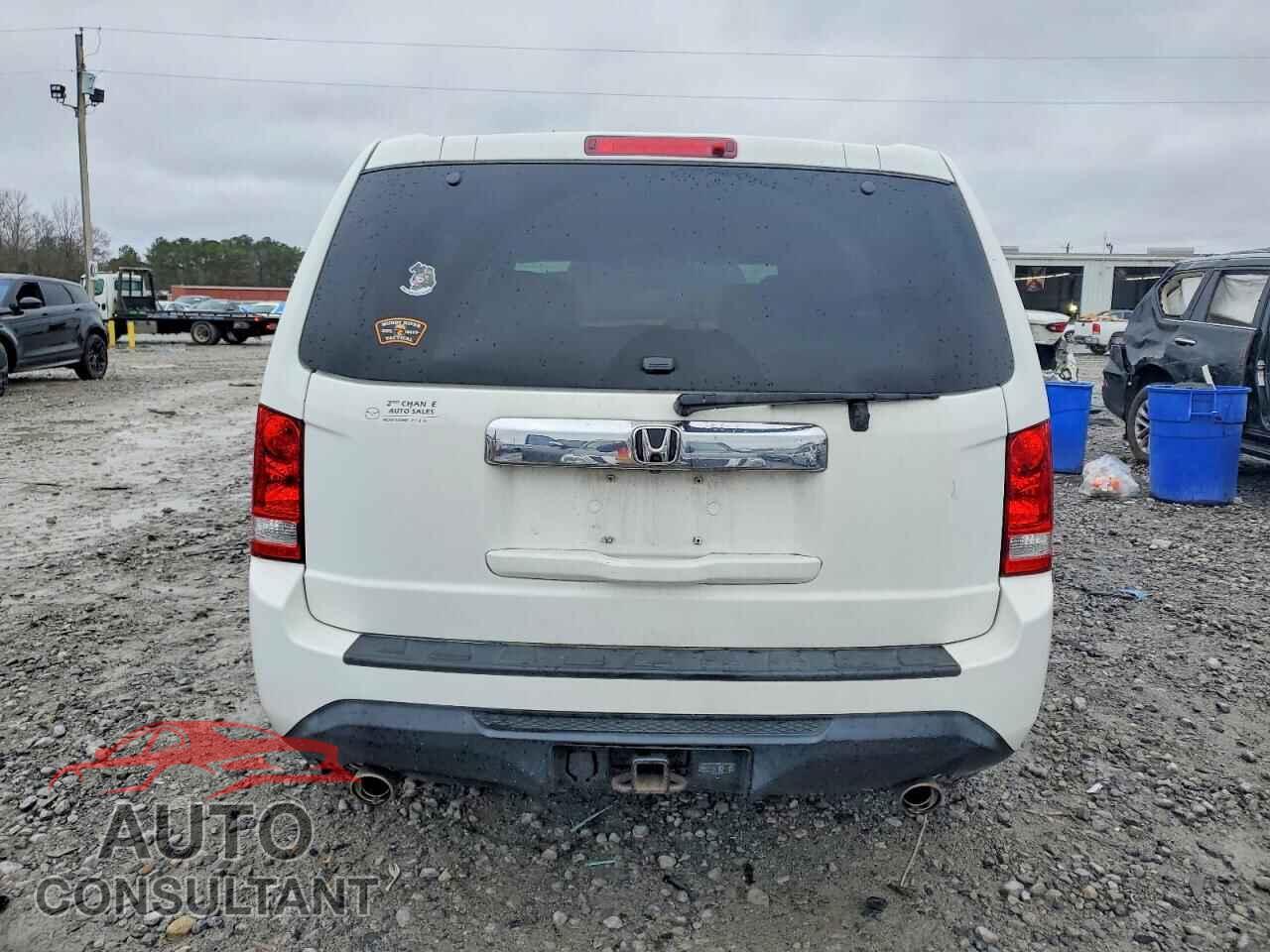 HONDA PILOT 2015 - 5FNYF4H38FB048573