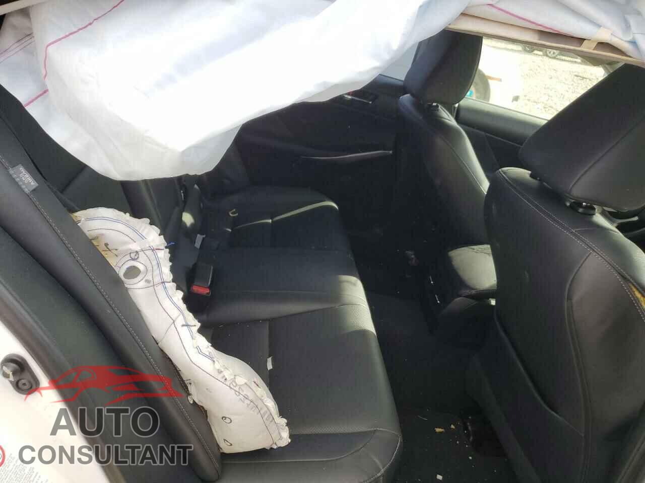 LEXUS IS 2015 - JTHBF1D28F5063964