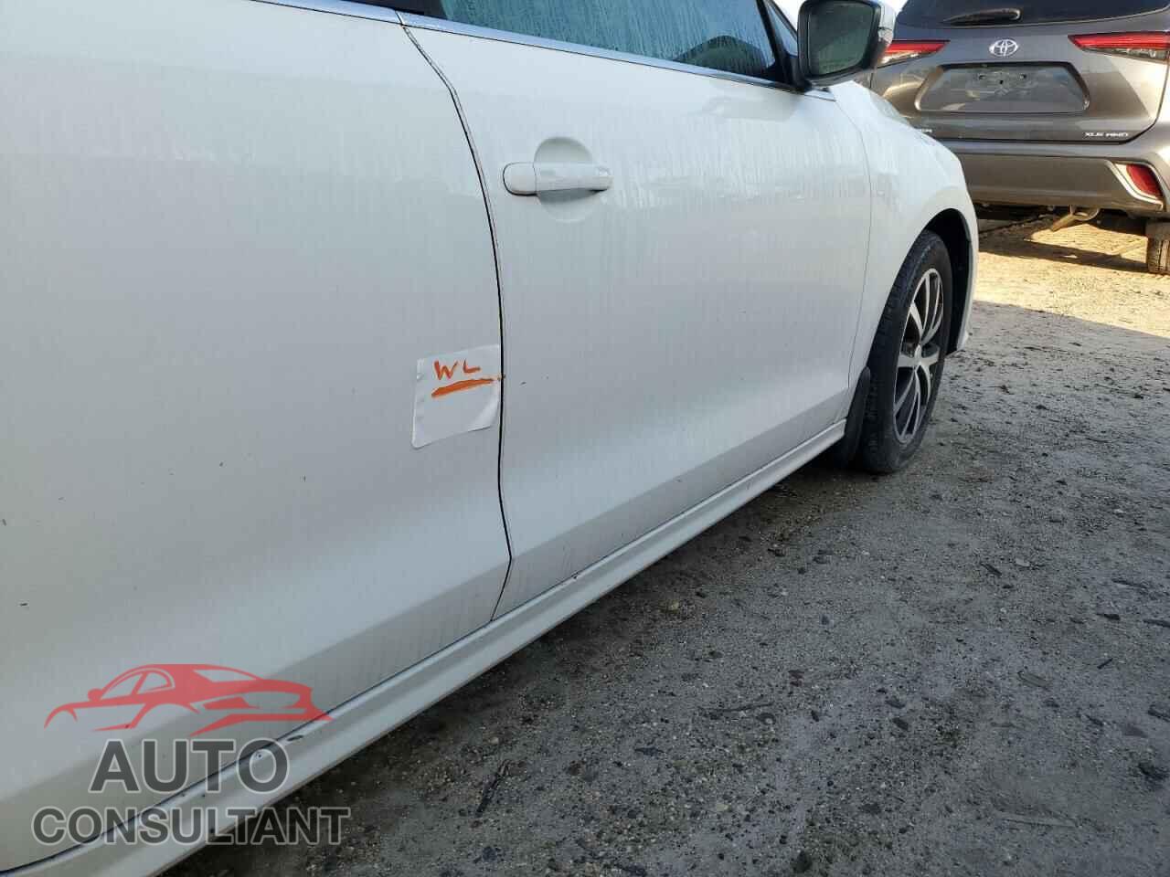 VOLKSWAGEN JETTA 2017 - 3VWDB7AJ6HM401179