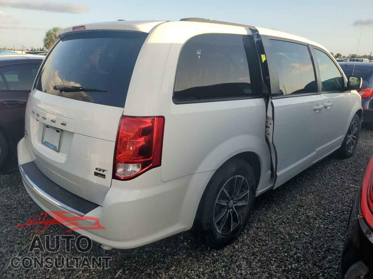 DODGE CARAVAN 2018 - 2C4RDGEG9JR150500