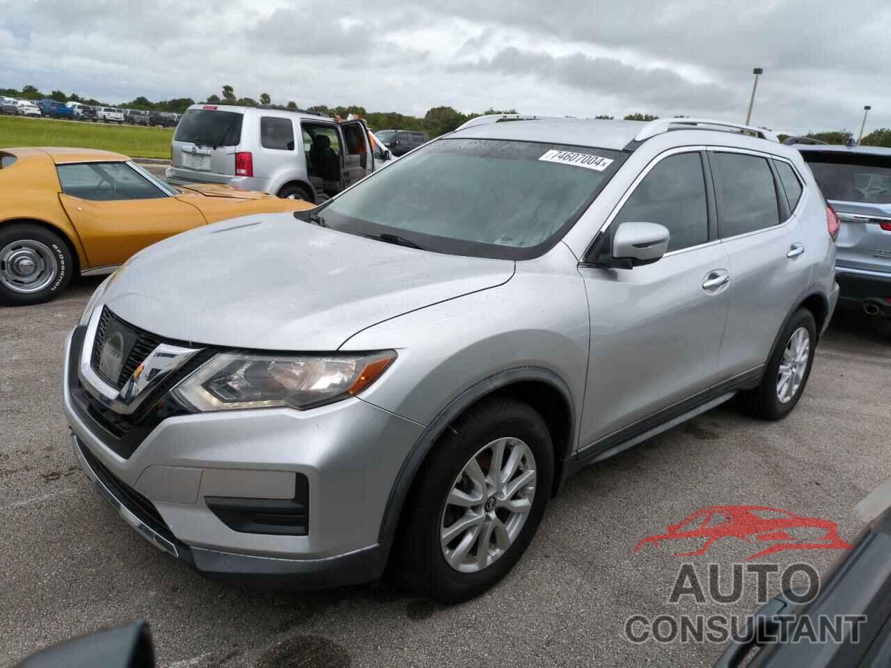 NISSAN ROGUE 2017 - KNMAT2MT0HP604341