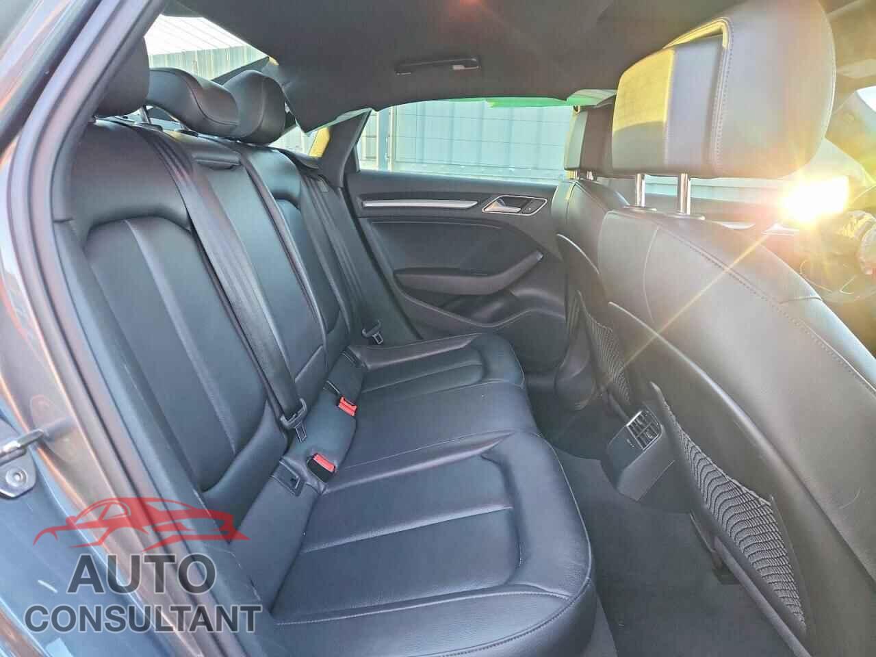AUDI A3 2017 - WAUB8GFF0H1010679