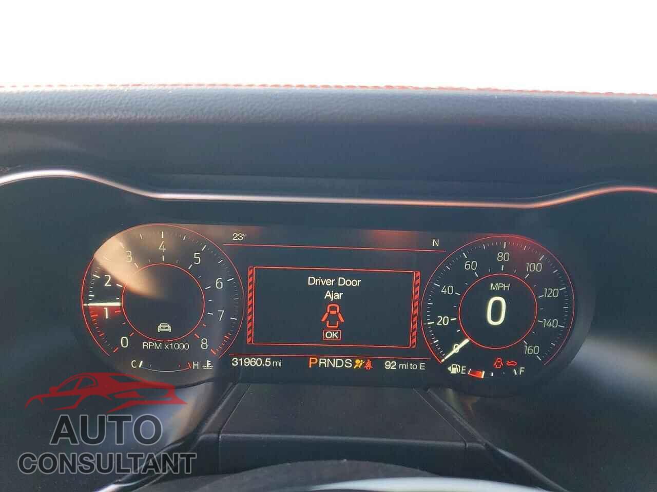FORD MUSTANG 2018 - 1FA6P8CF1J5111574