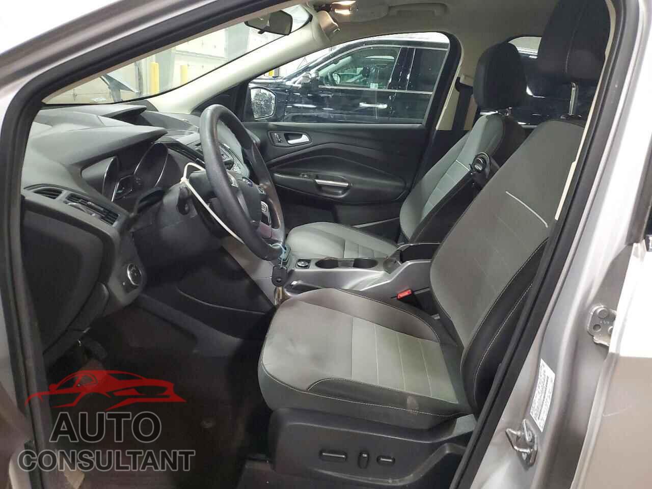 FORD ESCAPE 2015 - 1FMCU9GX7FUB07021