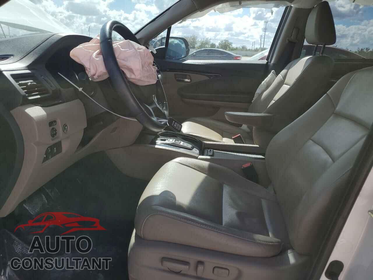 HONDA PILOT 2019 - 5FNYF5H90KB020173
