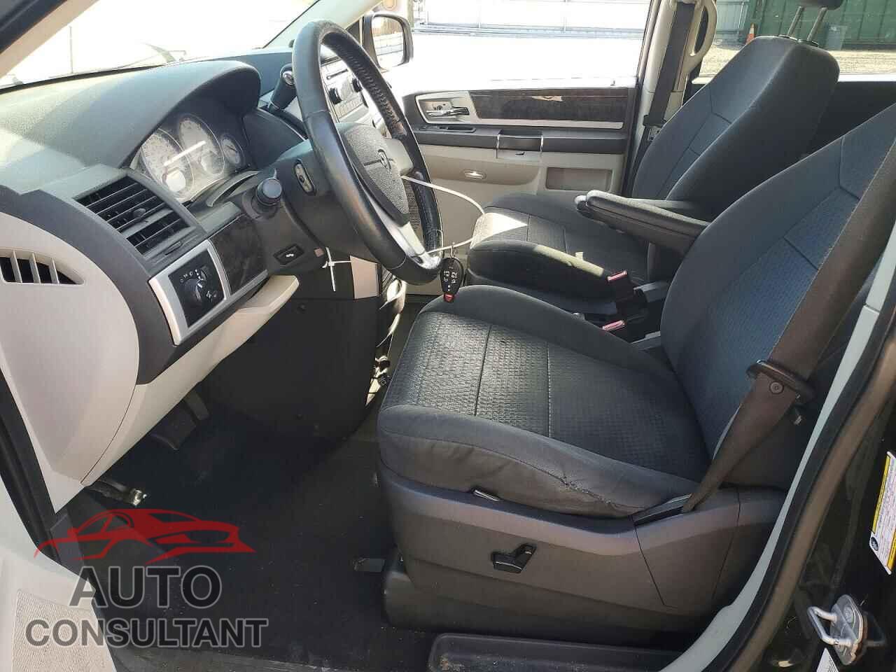 DODGE CARAVAN 2010 - 2D4RN5D10AR100490