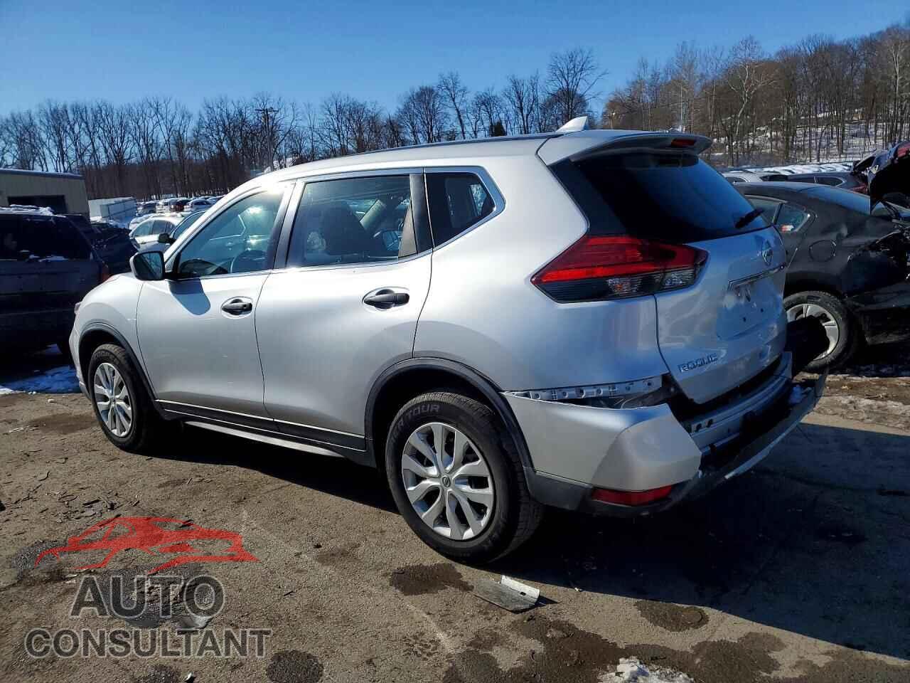 NISSAN ROGUE 2017 - KNMAT2MVXHP552329