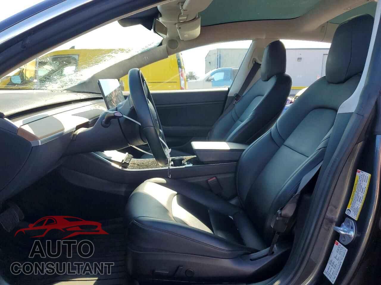 TESLA MODEL 3 2017 - 5YJ3E1EA0HF002799