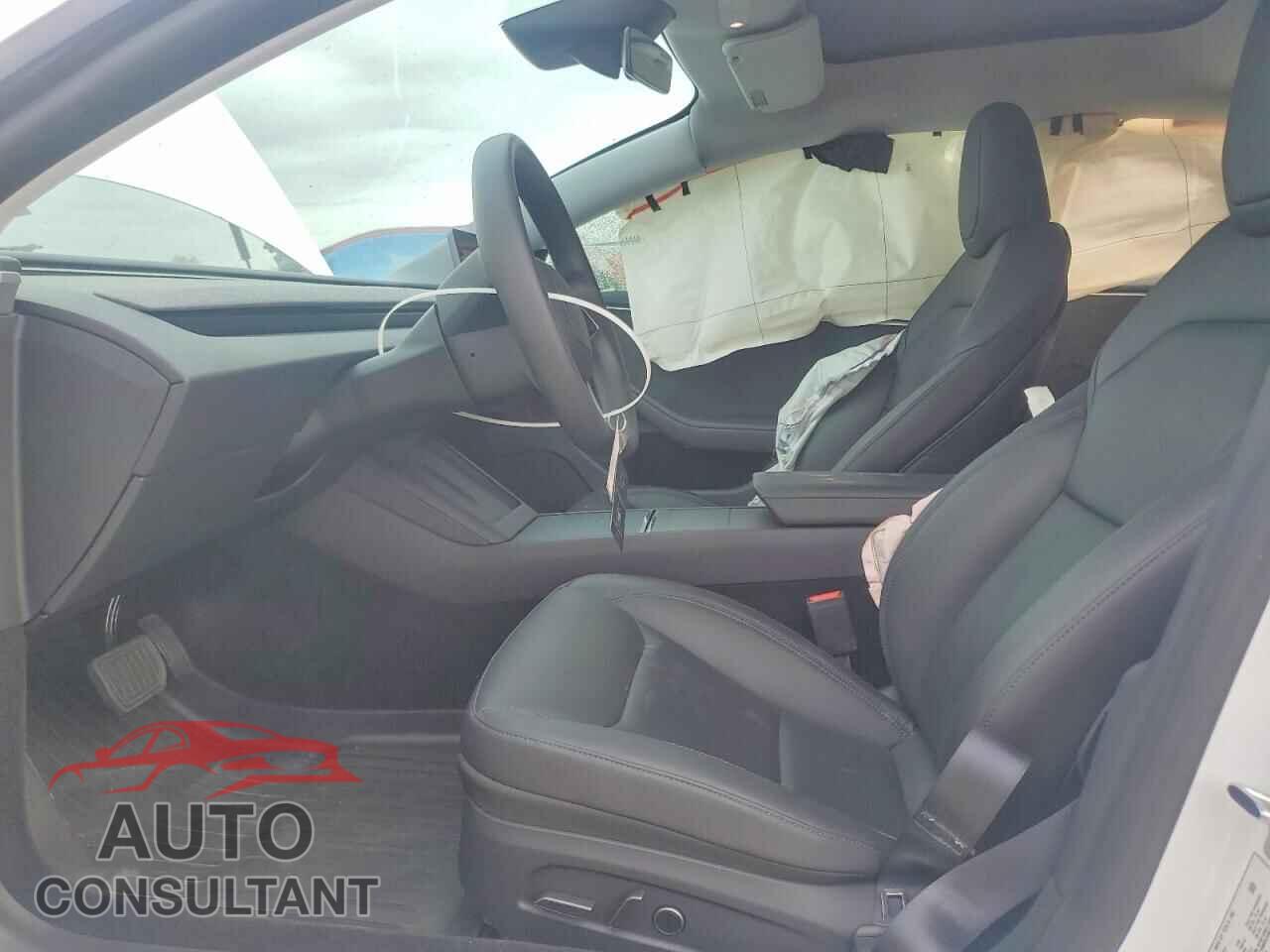 TESLA MODEL 3 2025 - 5YJ3E1EB0SF961507