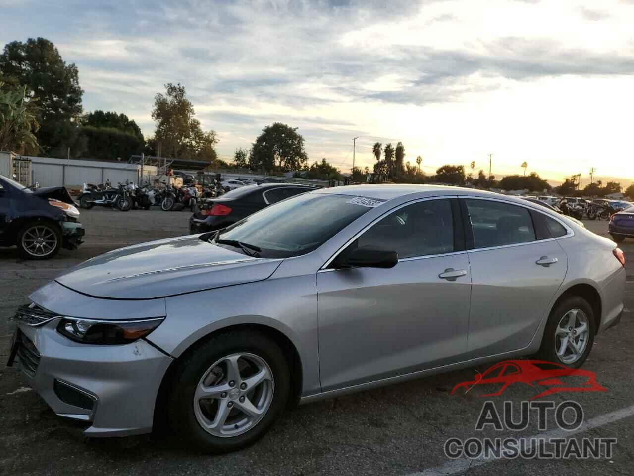 CHEVROLET MALIBU 2018 - 1G1ZB5ST1JF228506